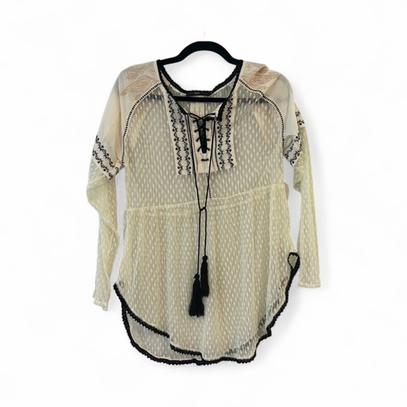 Womens Hazel Anthropologie Boho Tassel Peasant Top Size M - Picture 1 of 10